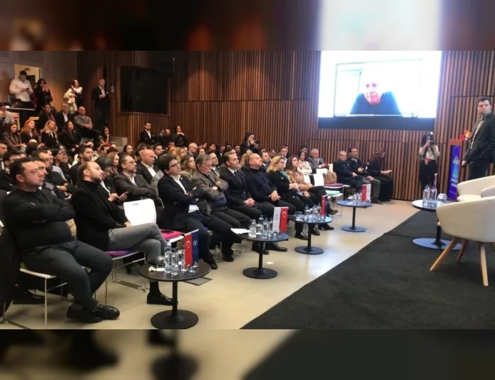 EGİAD Başkanı Kaan Özhelvacı: “Dönüşüm Artık Tercih Değil, Oyunu Yeniden Yazma Zamanı”