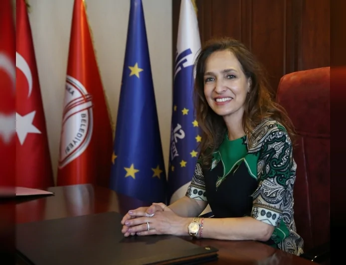 Başkan Yıldız Ünsal sosyal belediyecilik anlayışıyla kimseyi yalnız bırakmadıklarını vurguladı.