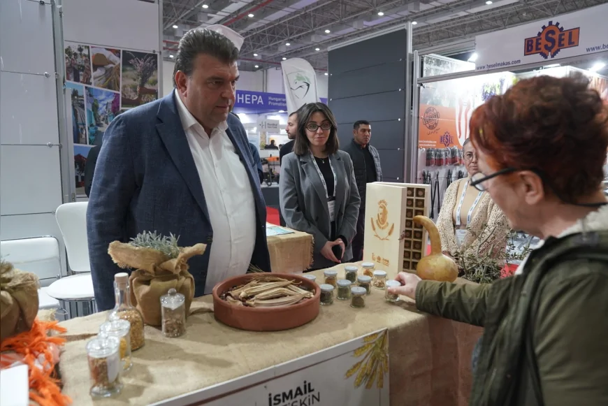 İzmir’de AGROEXPO Tarım ve Hayvancılık Fuarı 21. Kez Kapılarını Açtı Yerel Ürünler Yoğun İlgi Gördü