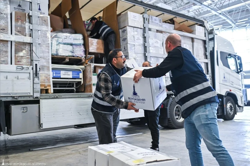 İzmir Büyükşehir Belediyesi 6 Şubat depremlerinin üçüncü yılında Hatay’a umut ve dayanışma taşıdı