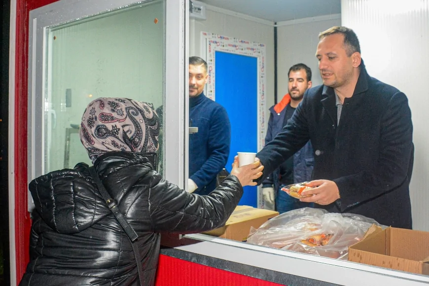 Bornova Belediye Başkanı Ömer Eşki: “Gün aydınlanmadan sizler için nöbette olmaya devam edeceğiz”