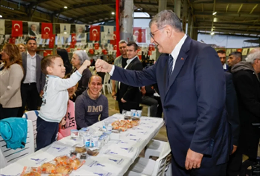 İzmir Büyükşehir Belediyesi 30 İlçede İftar Sofrası Kuracak: “Bereket Hem Sofralara Hem Meydanlara Yayılacak”