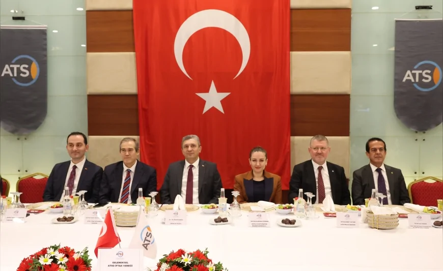 Antalya Büyükşehir Belediye Başkan Vekili Büşra Özdemir, ATSO’nun geleneksel iftar programında iş dünyası temsilcileriyle bir araya geldi.