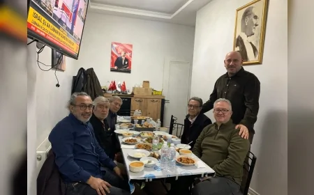 Ege Bölgesi İş İnsanları Federasyonu (EBİİF), Ramazan ayı dolayısıyla İzmir Ege Medya Platformu üyelerini iftar programında ağırladı.