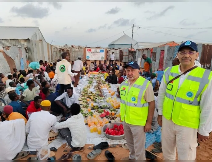Kanatsız Melekler İyilik Grubu Kurucusu ve Akademisyen Dr. Davut Dinçel Somali’de İnsani Yardım Çalışmalarına Katıld