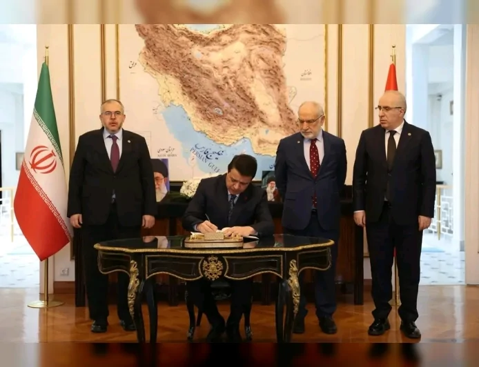 Saadet Partisi Samsun Milletvekili Mehmet Karaman İran Ankara Büyükelçiliği’ni ziyaret ederek taziyelerini iletti