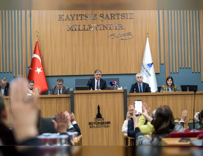 İzmir Büyükşehir Belediye Başkanı Dr. Cemil Tugay: “İki yıldır onay bekleyen krediler İzmir’in yatırım yapmasının önünde engel”