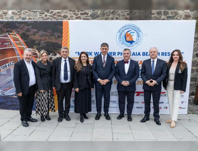 İzmir Foça’da Windsurf Techno 293 Dünya Şampiyonası 20 ülkeden 400 sporcuyla düzenlenecek