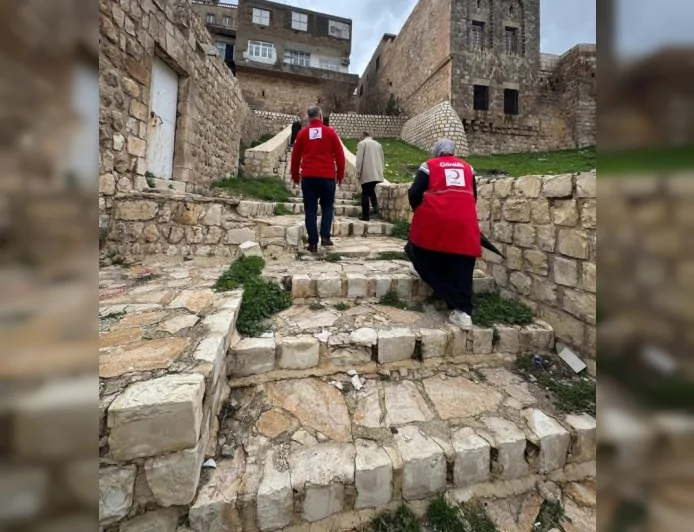 Dr. Davut Dinçel Mardin’de Dezavantajlı Aileleri Ziyaret Etti Yardımlar Yerinde Tespitlerle Ulaştırıldı  ALTMANŞET: