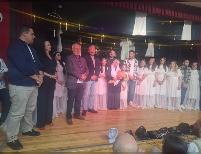 İzmir Bayraklı’da “Sevgi Elçileri” Oyunu Kadına Yönelik Şiddete Karşı Sahnelendi  ALTMANŞET: