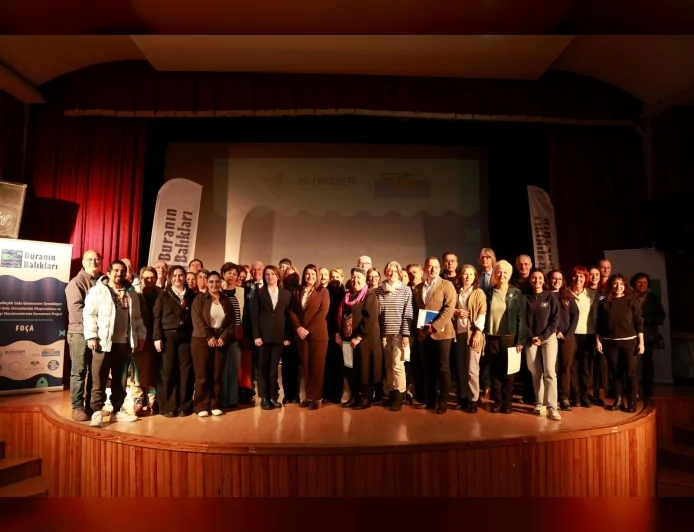 İzmir Foça’da “Buranın Balıkları” Festivali Yoğun Katılımla Başladı