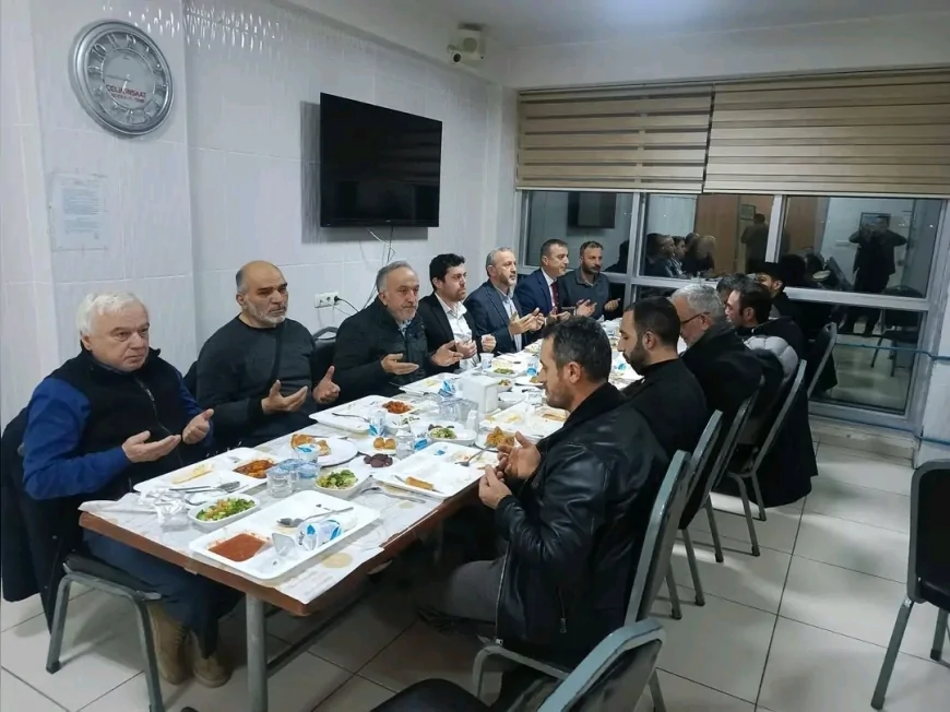 Terme’de “Maarifin Kalbinde Ramazan” Etkinliği Kapsamında Öğrenciler, Öğretmenler ve Veliler İftar Sofrasında Buluştu