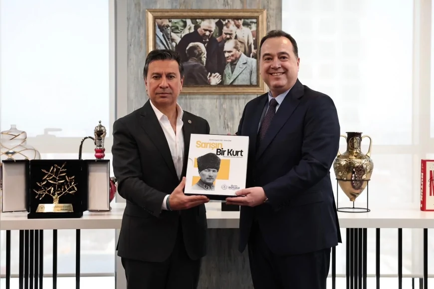 Muğla Büyükşehir Belediye Başkanı Ahmet Aras ve Menteşe Belediye Başkanı Gonca Köksal Aras, Manisa Büyükşehir Belediyesi’ni ziyaret ettiler..