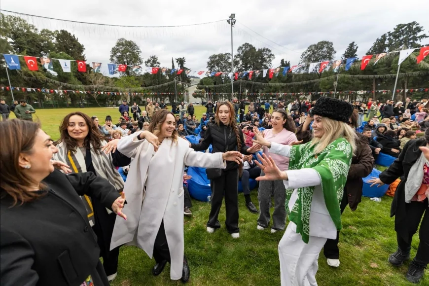 İzmir Büyükşehir Belediye Başkanı Dr. Cemil Tugay: “Dostluğu ve barışı egemen kılmalıyız”
