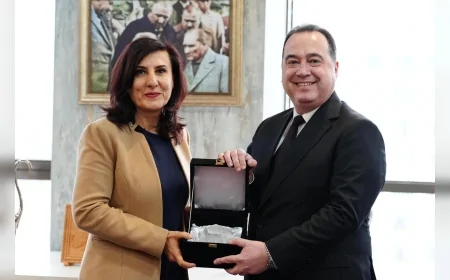 Manisa Büyükşehir Belediye Başkanı Besim Dutlulu: “ELoGE ödülü şeffaf ve adil yönetim anlayışımızın göstergesi”