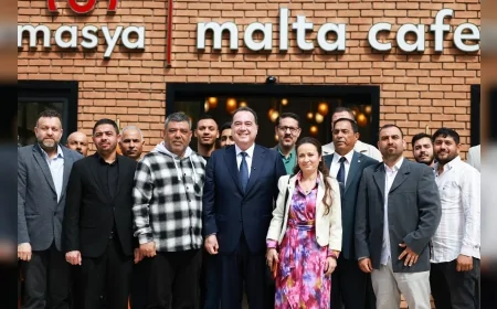 Manisa Büyükşehir Belediye Başkanı Besim Dutlulu Romanlar Günü’nde “Pozitif ayrımcılıkla herkese kucak açıyoruz” dedi