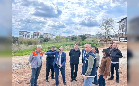Bandırma Belediye Başkanı Dursun Mirza saha incelemelerinde mahalle mahalle çalışmaları yerinde değerlendirdi