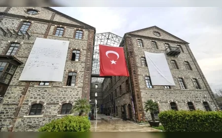 Meslek Fabrikası ile ilgili konuşan AK Parti Grup Başkanvekili Hakan Yıldız, “İzmir Büyükşehir Belediyesi şapkasını önüne alıp düşünsün.