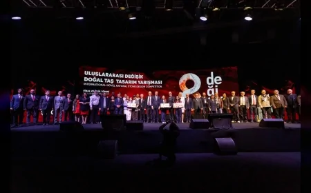 İzmir Büyükşehir Belediye Başkanı Dr. Cemil Tugay: “Gençlerin tasarım gücü doğal taşta katma değeri artırıyor”