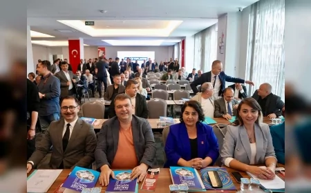 Denizli’de Ege Belediyeler Birliği Meclis Toplantısı bölgesel iş birliğini güçlendirdi.