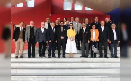 Prof. Dr. Selim Karahasanoğlu: “Yapay zekadan endişe etmek yerine onu fırsata çevirmeliyiz”