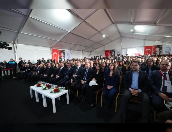 CHP Genel Başkanı Özgür Özel: “Konutların kirası hane gelirinin yüzde 25’ini geçmeyecek”