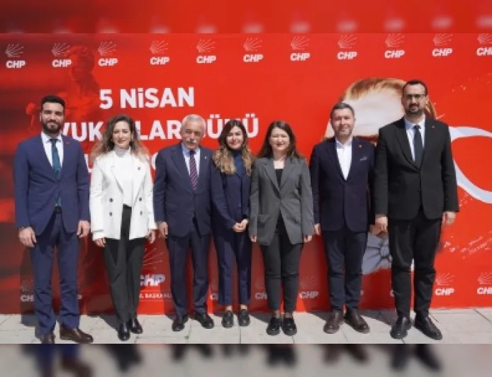 CHP Genel Başkan Yardımcısı Gökçe Gökçen: “Hak savunduğu için cezaevinde olan bir kişi pişman olmaz”