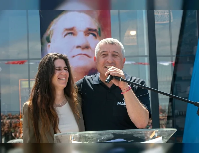 Güzelbahçe Belediye Başkanı Mustafa Günay: “Lal Denizli’ye yönelik süreç siyasi, dayanışmamız sürecek”