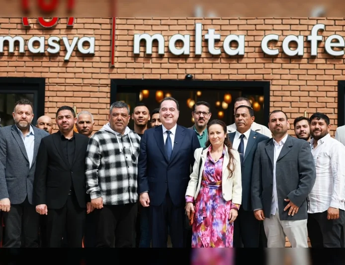 Manisa Büyükşehir Belediye Başkanı Besim Dutlulu Romanlar Günü’nde “Pozitif ayrımcılıkla herkese kucak açıyoruz” dedi