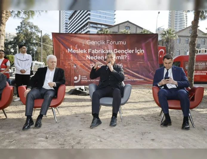 İzmir Büyükşehir Belediye Başkanı Dr. Cemil Tugay: “Hattı müdafaa yoktur, sathı müdafaa vardır”