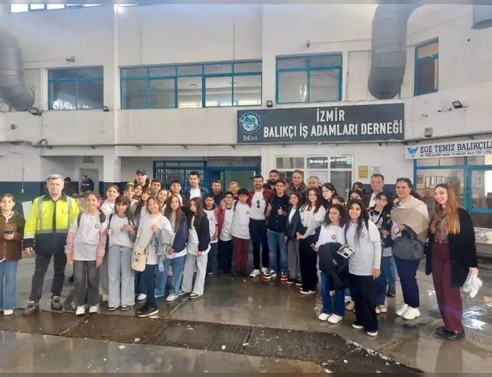 İzmir’de hayata geçirilen proje ile 200 çocuk balıkçılık dünyasını sahada deneyimledi