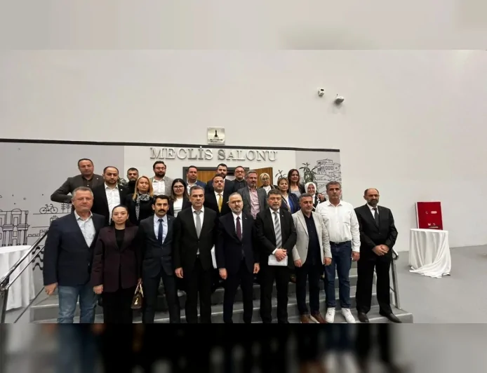 AK Parti Grup Başkanvekili Hakan Yıldız: “Cemil Tugay eleştirilerden kaçmak için meclisi bilerek terk etti”