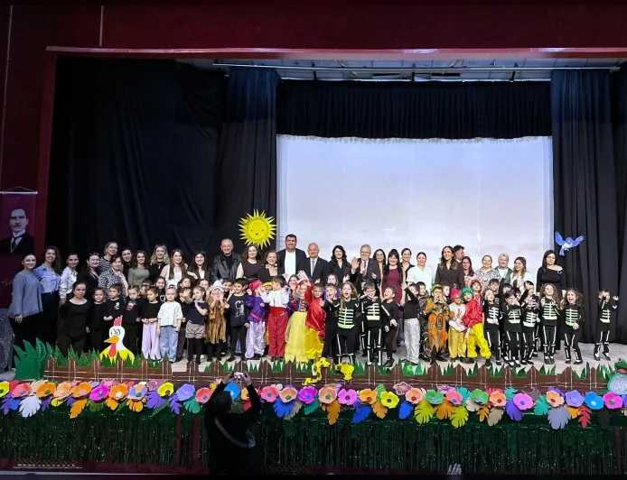 Bandırma Belediye Başkanı Dursun Mirza: “Çocuklarımız doğru imkânlarla her şeyi başarabilir.