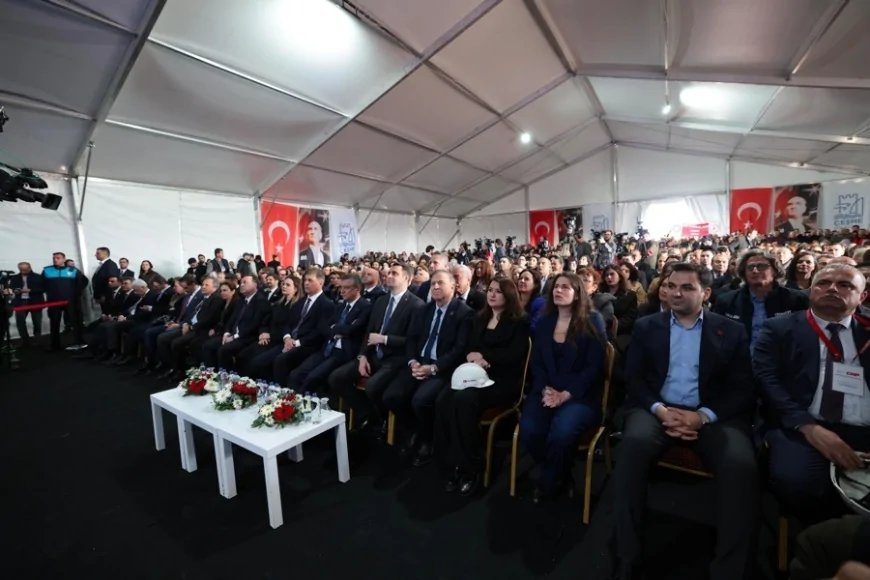 CHP Genel Başkanı Özgür Özel: “Konutların kirası hane gelirinin yüzde 25’ini geçmeyecek”