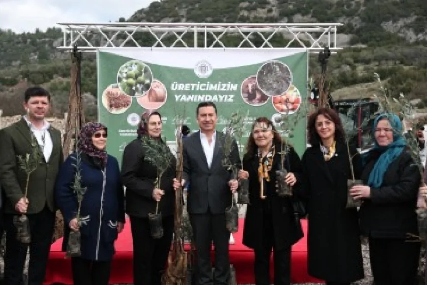 Muğla Büyükşehir Belediye Başkanı Ahmet Aras: “Üreten köylümüzün her alanda yanında olmaya devam edeceğiz”