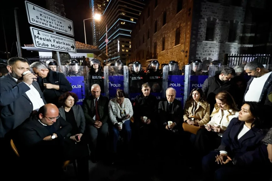 İzmir Büyükşehir Belediye Başkanı Dr. Cemil Tugay: “Meslek Fabrikası geri verilene kadar 24 saat buradayım