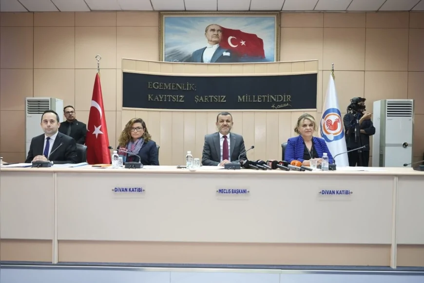 Denizli Büyükşehir Belediyesi’nin 2025 Yılı Faaliyet Raporu mecliste oy çokluğuyla kabul edildi.