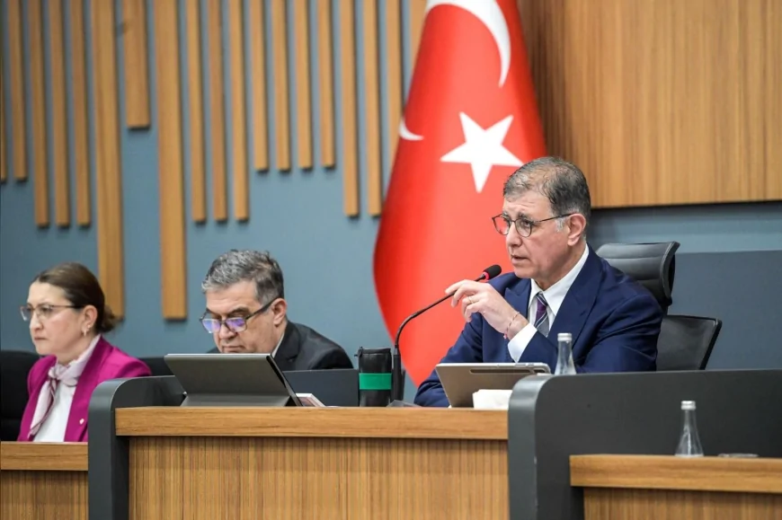 İzmir Büyükşehir Belediye Başkanı Dr. Cemil Tugay: “İzmir ve Türkiye dezenformasyon baskısı altındadır”