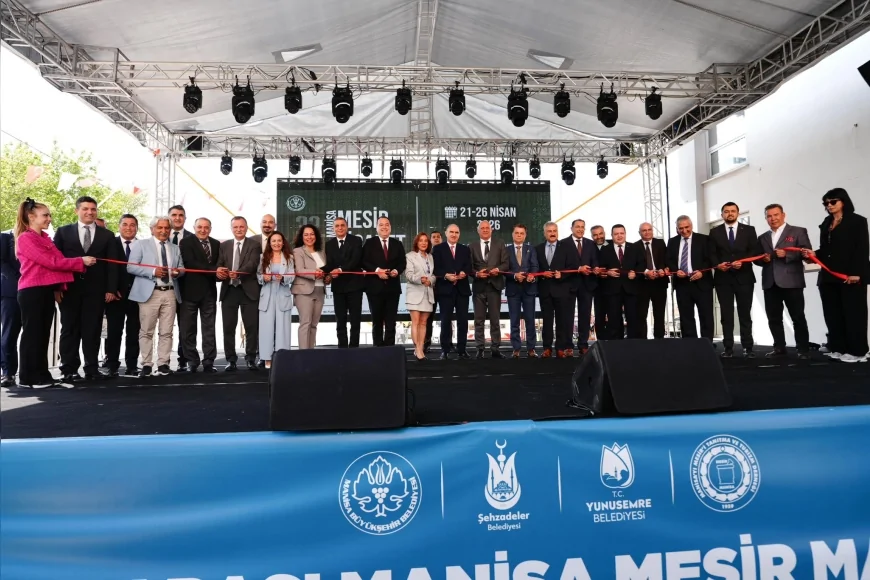 Uluslararası Manisa Mesir Macunu Festivali kapsamında düzenlenen 32’nci Manisa Mesir Ticaret Fuarı, geniş katılımlı bir törenle açıldı.
