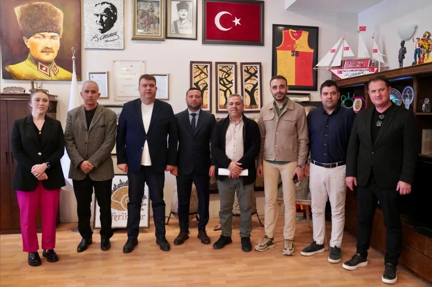 İzmir’in Seferihisar ilçesinde Ürkmez ve Sığacık bölgelerini kapsayan doğalgaz hattı projesi için kritik toplantı gerçekleştirildi.