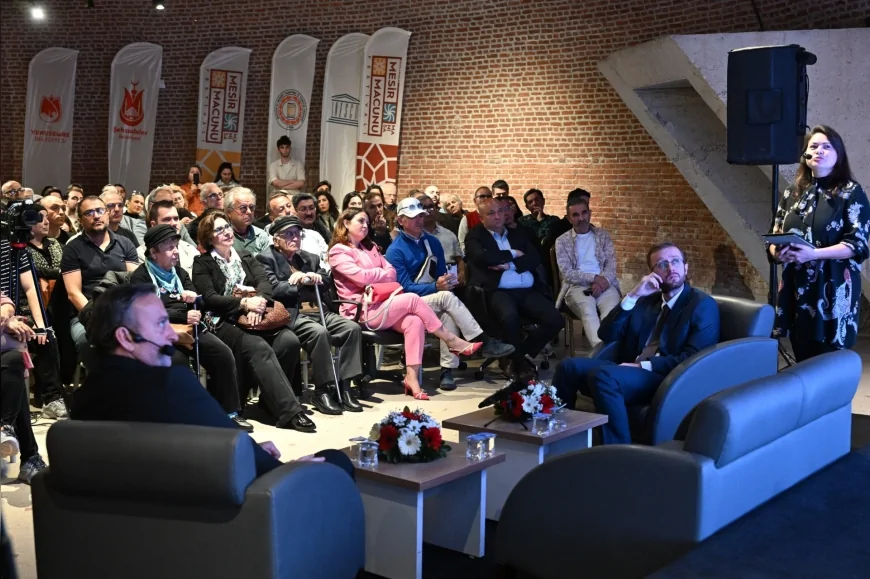 “Toprağın Belleği” söyleşisi, Manisa Kurtuluş Müzesi’nde gerçekleştirildi.