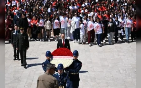 Balıkesir Büyükşehir Belediye Başkanı Ahmet Akın: “Kuvayımilliye ruhunu gençlerle birlikte yaşatıyoruz”