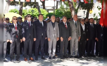 Seferihisar’da 19 Mayıs’ın 107. yılı törenler ve etkinliklerle kutlandı.