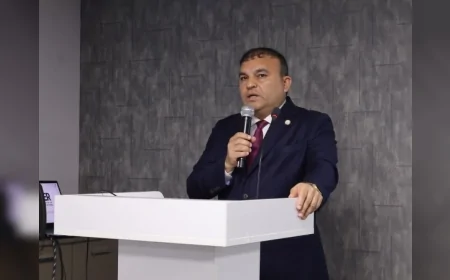 SİMDER Başkanı Sezgin Aydın: “Bir kapıya kilit vurabilirsiniz ama inanmış insanların yüreğine zincir vuramazsınız”