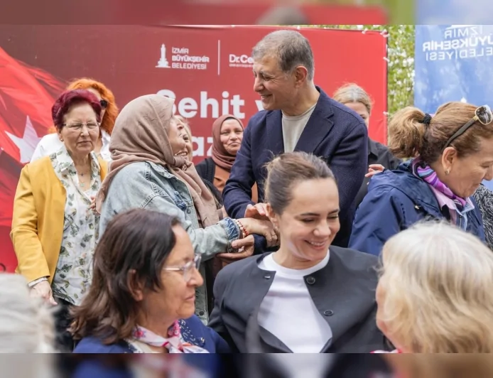 Başkan Tugay şehit anneleriyle bir araya geldi “Size hizmet bizim için onur”