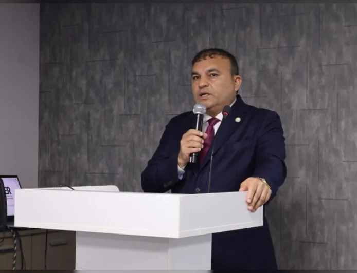 SİMDER Başkanı Sezgin Aydın: “Bir kapıya kilit vurabilirsiniz ama inanmış insanların yüreğine zincir vuramazsınız”