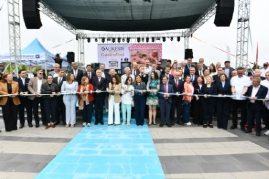 Balıkesir GastroFest On Binlerin Katıldığı Görkemli Açılışla Başladı