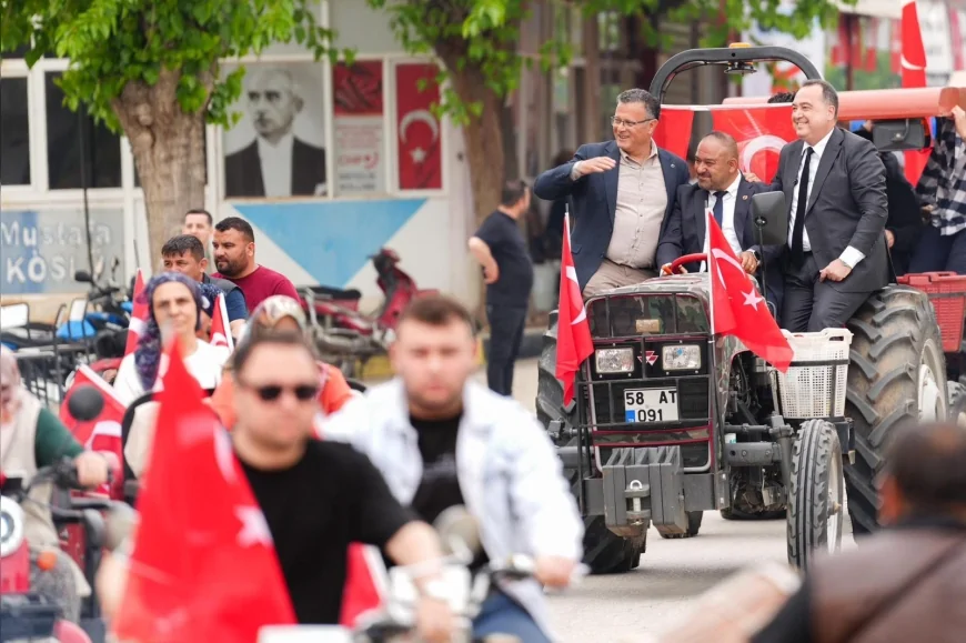 Manisa Büyükşehir Belediyesi 10 Bin Üreticiye 300 Bin Yerli Sebze Fidesi Dağıttı .
