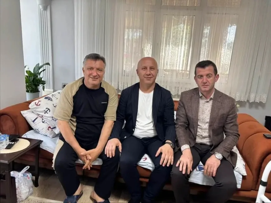 Terme Belediyesi Meclis Üyesi Mümin Ertan’dan Parti Yöneticileri ve Eski Belediye Başkanlarına Geçmiş Olsun Ziyaretleri