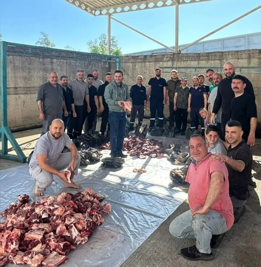 Yaşar Makina Kurban Bayramı Geleneğini Çalışanlarıyla Sürdürdü, “Arkadaşlık Dostluk ve Aile Bağlarımız Var”